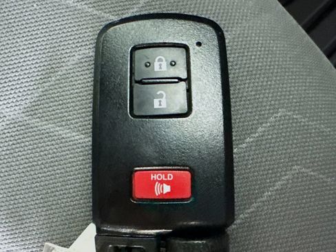 Used 2020 Toyota Tacoma TRD Off-Road AWD/4WD image 39