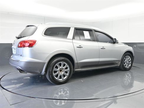 Used 2011 Buick Enclave CXL image 5