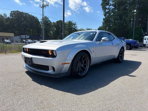 Used 2023 Dodge Challenger R/T Scat Pack RWD image 2