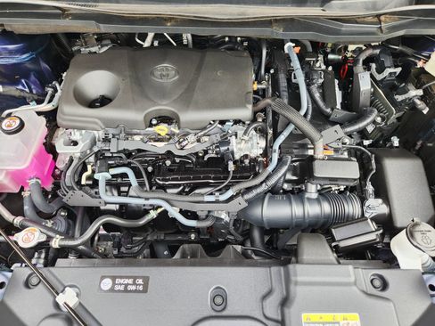 Used 2026 Toyota Sienna XLE FWD image 39