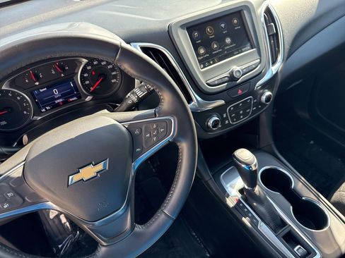 Used 2019 Chevrolet Equinox LT FWD image 27