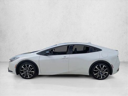 Used 2024 Toyota Prius Prime image 8