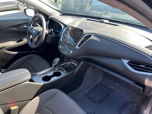 Used 2023 Chevrolet Malibu LT FWD image 16