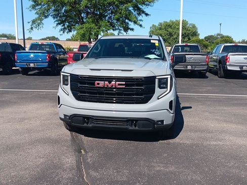 Used 2024 GMC Sierra 1500 Elevation AWD/4WD image 13