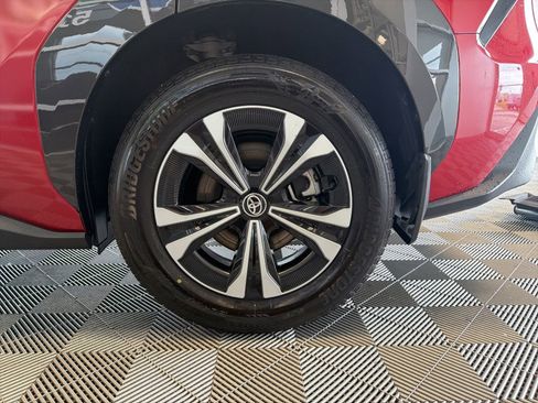 Used 2024 Toyota bZ4X FWD image 9