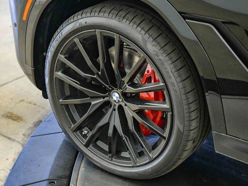 New 2026 BMW X6 xDrive40i w/ Climate Comfort Package image 10