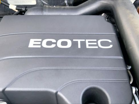 Used 2022 GMC Terrain SLT image 29