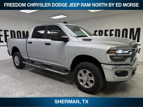 Used 2026 RAM 2500 Big Horn AWD/4WD image 3
