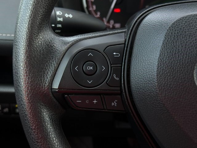 Certified 2025 Toyota RAV4 LE FWD image 24