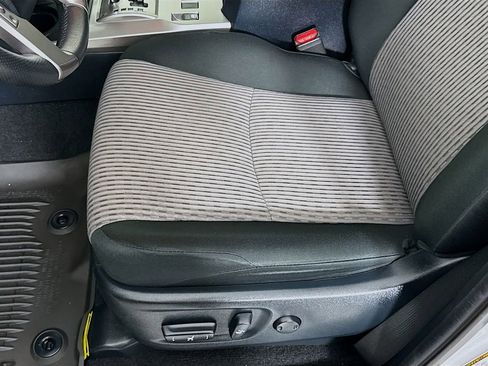 Certified 2024 Toyota 4Runner SR5 AWD/4WD image 13