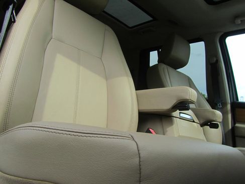 Used 2012 Land Rover LR4 HSE LUX image 22