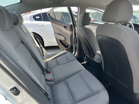 Used 2018 Hyundai Elantra SE w/ SE Connectivity Package 04 image 33