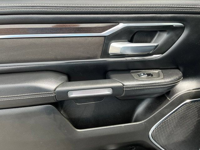Used 2025 RAM 1500 Laramie AWD/4WD image 10
