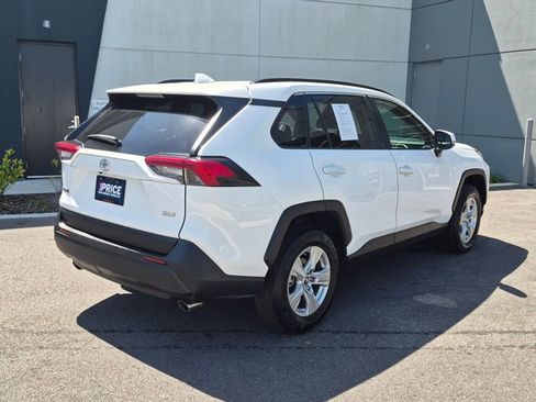 Used 2019 Toyota RAV4 XLE w/ Convenience Package image 5