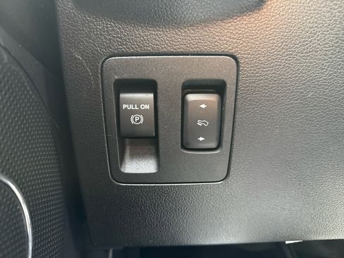 Used 2021 Ford Expedition Max Limited image 34