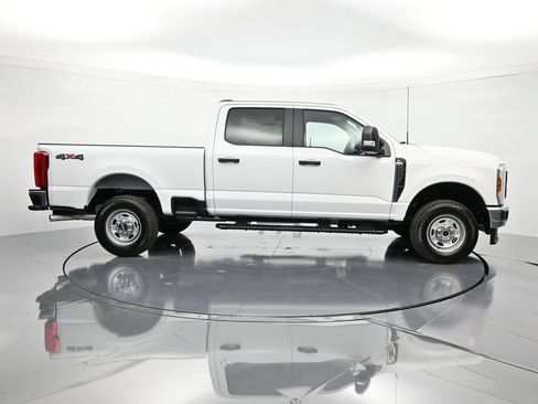 New 2026 Ford F250 XL w/ XL Chrome Package AWD/4WD image 4