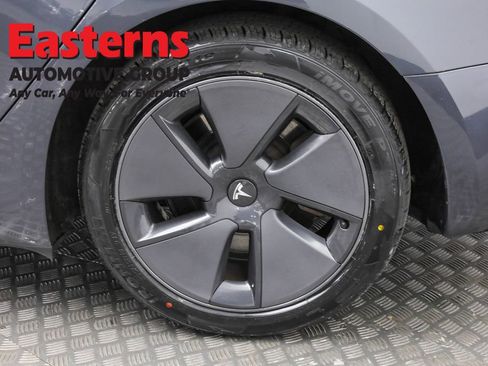 Used 2023 Tesla Model 3 Standard Range image 29