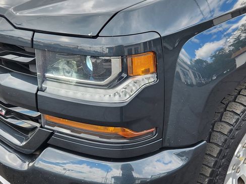 Used 2018 Chevrolet Silverado 1500 LT w/ All Star Edition AWD/4WD image 10