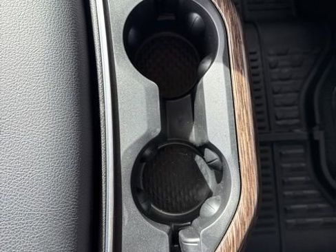 Used 2021 RAM 2500 Laramie w/ Body Color Bumper Group image 36