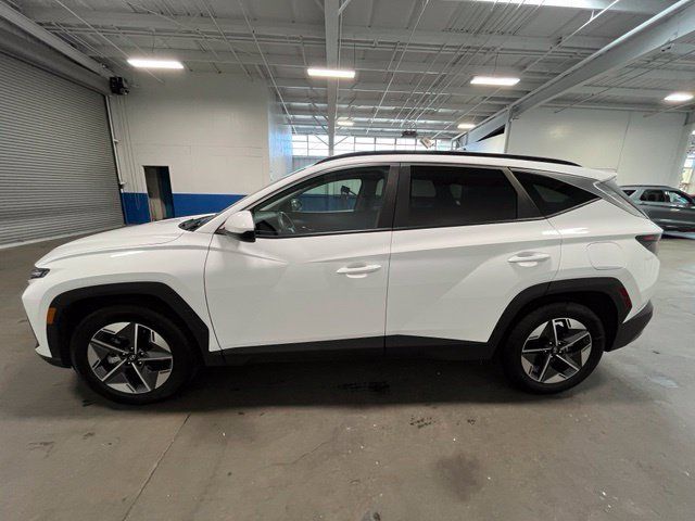 Used 2025 Hyundai Tucson SEL FWD image 12