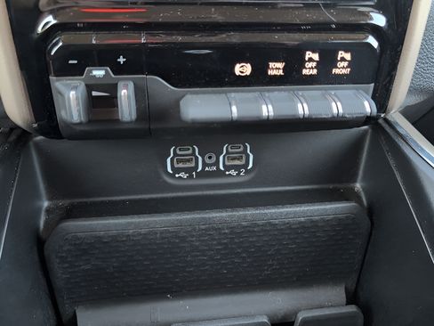 Used 2023 RAM 2500 Laramie AWD/4WD image 15