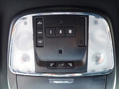 Used 2018 Jeep Grand Cherokee Trailhawk AWD/4WD image 24
