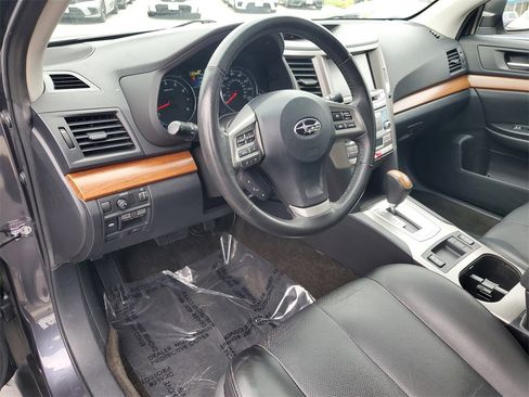 Used 2013 Subaru Outback 3.6R Limited image 18