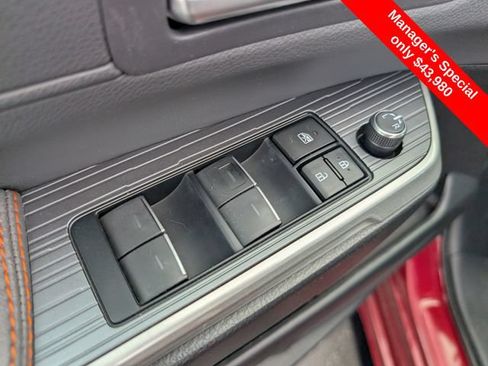 Used 2024 Toyota Sienna XSE AWD/4WD image 14