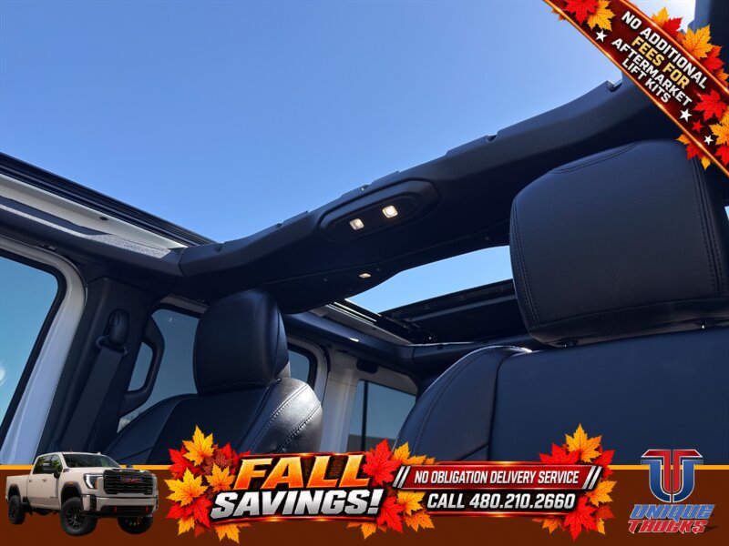Used 2024 Jeep Wrangler Unlimited Sahara w/ Technology Group AWD/4WD image 21