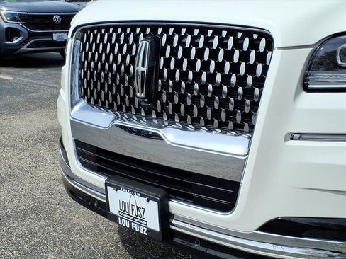 Used 2024 Lincoln Navigator Black Label image 37