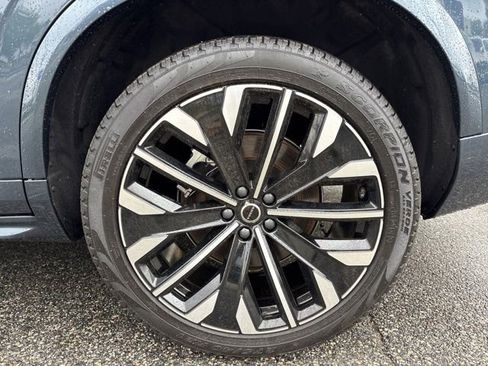 Used 2025 Volvo XC90 B6 Plus AWD/4WD image 10