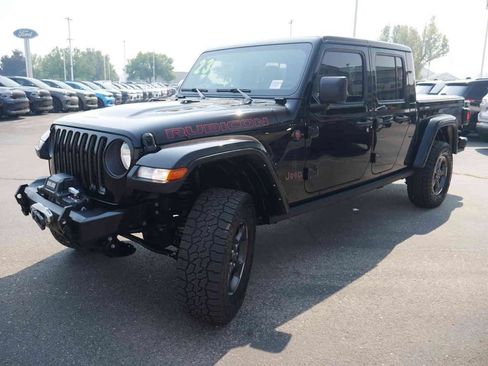 Certified 2023 Jeep Gladiator Rubicon w/ Cold Weather Group AWD/4WD image 4