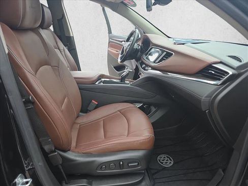 Used 2021 Buick Enclave Avenir w/ Avenir Technology Package FWD image 26