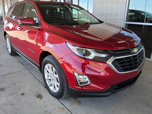 Used 2019 Chevrolet Equinox LT image 3