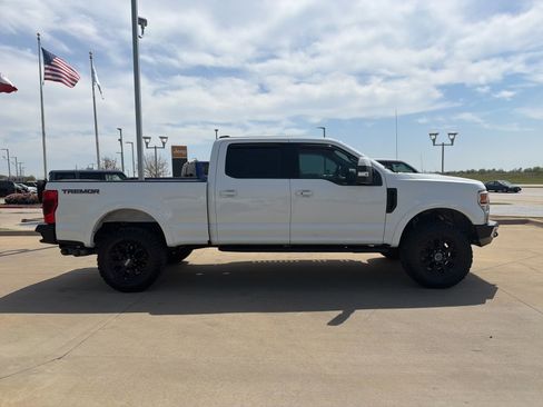 Used 2020 Ford F250 Lariat w/ Tremor Off-Road Package image 6