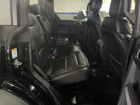Certified 2024 Ford Bronco Badlands AWD/4WD image 18