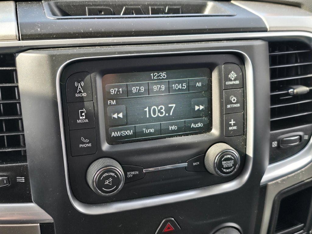 Used 2019 RAM 1500 Classic SLT AWD/4WD image 28