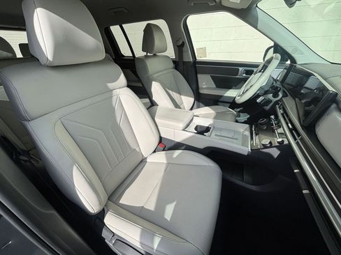 Used 2025 Hyundai Santa Fe SEL image 41