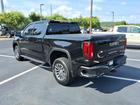 Certified 2022 GMC Sierra 1500 AT4 w/ AT4 Premium Package AWD/4WD image 7