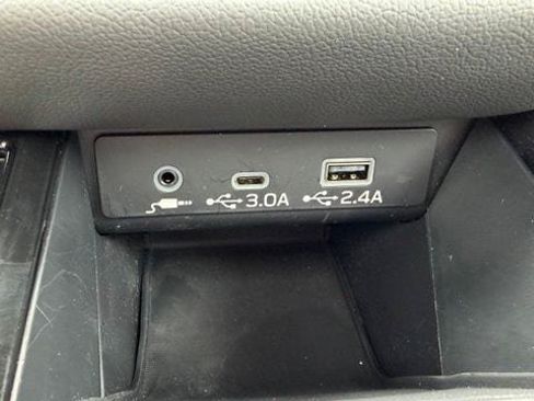 Used 2025 Subaru Outback Wilderness AWD/4WD image 30