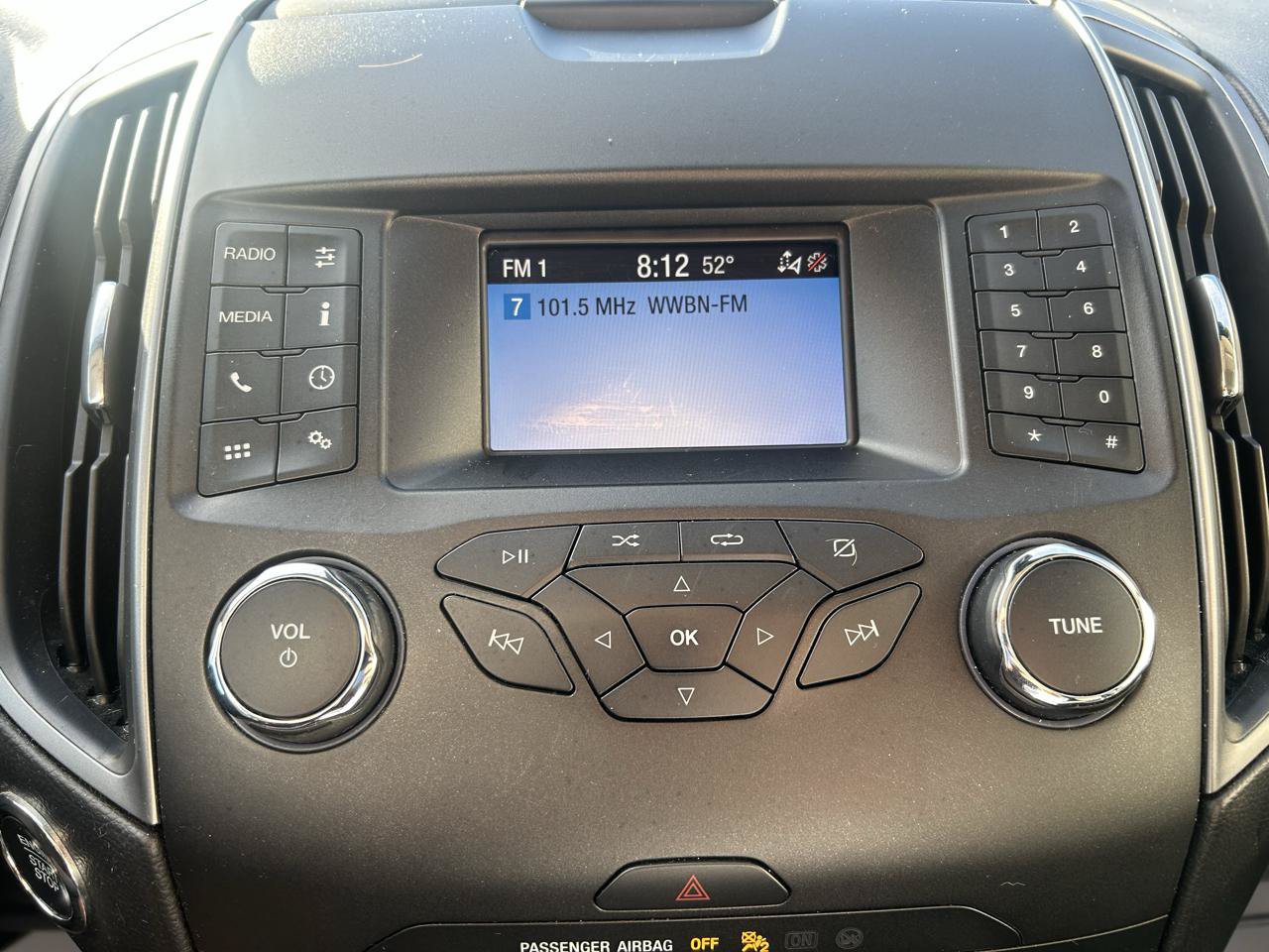 Used 2019 Ford Edge SE FWD image 22