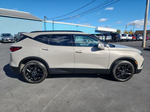 Used 2021 Chevrolet Blazer LT image 9