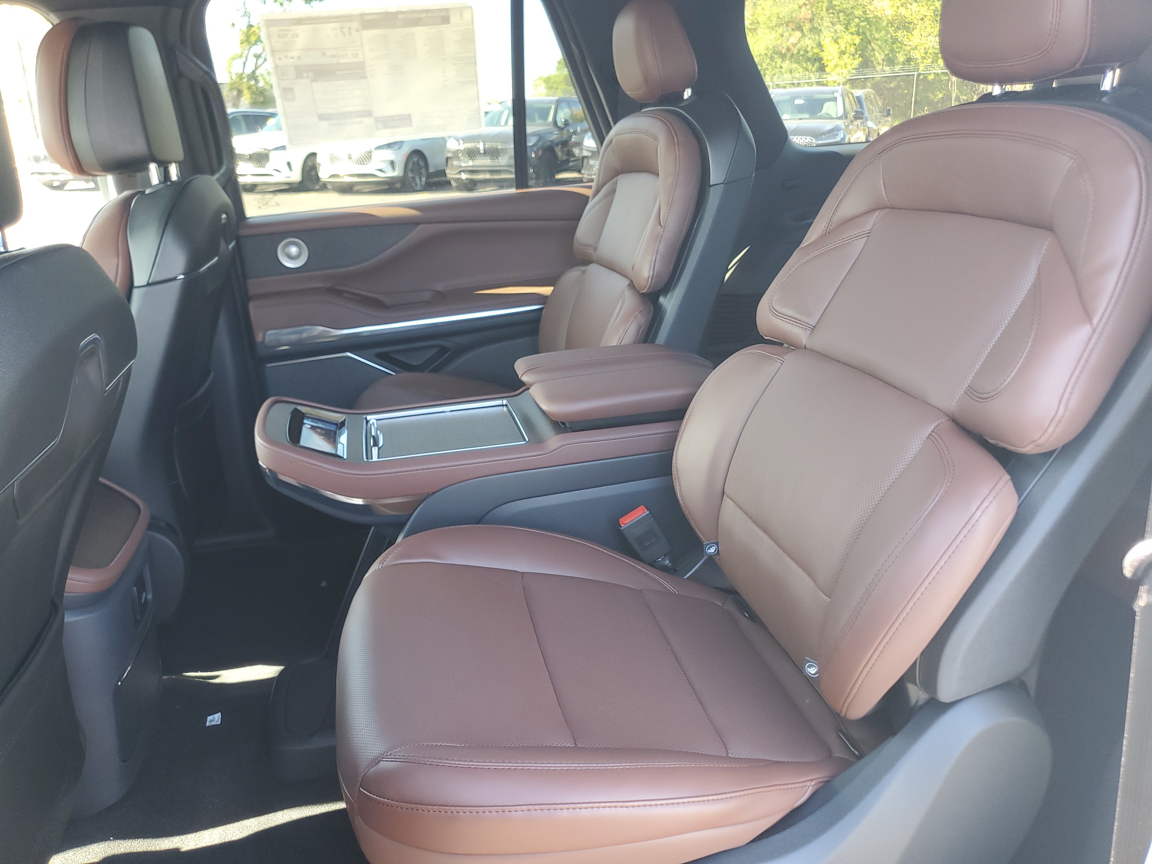 New 2027 Lincoln Navigator L Reserve AWD/4WD image 31