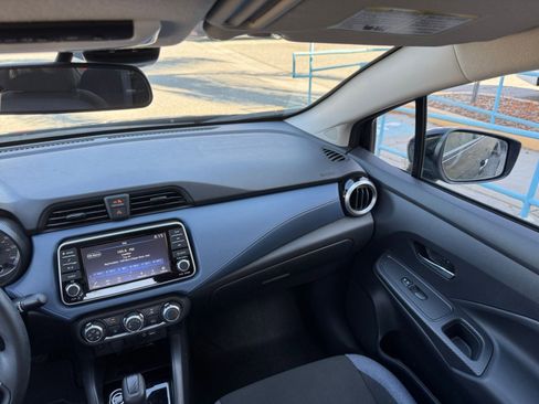 Used 2025 Nissan Versa SV FWD image 35