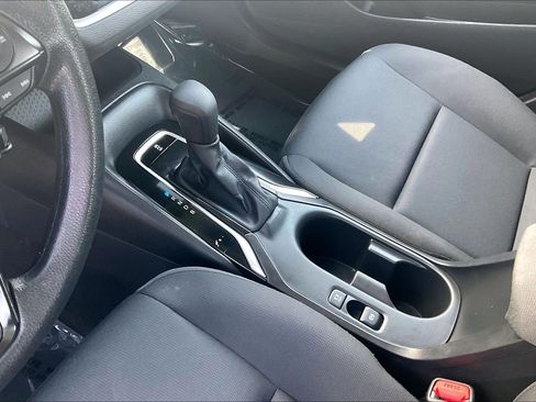 Used 2025 Toyota Corolla LE FWD image 22