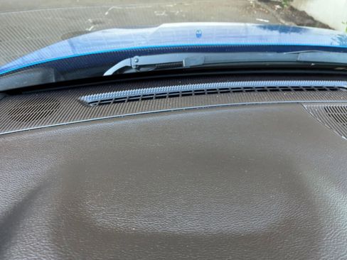 Used 2025 Jeep Compass Limited image 35