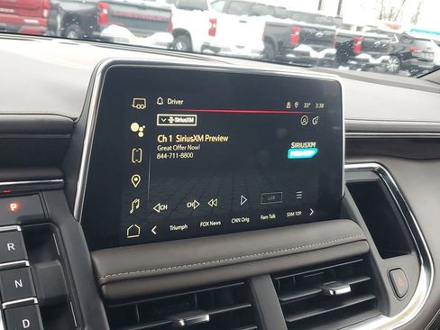 Used 2023 GMC Yukon XL SLE w/ Gmc Pro Safety Plus Package image 22