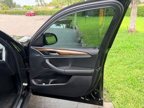 Used 2019 BMW X3 sDrive30i w/ Premium Package RWD image 19