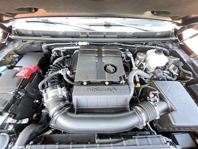 Used 2023 Nissan Frontier PRO-4X w/ Pro Convenience Package AWD/4WD image 21