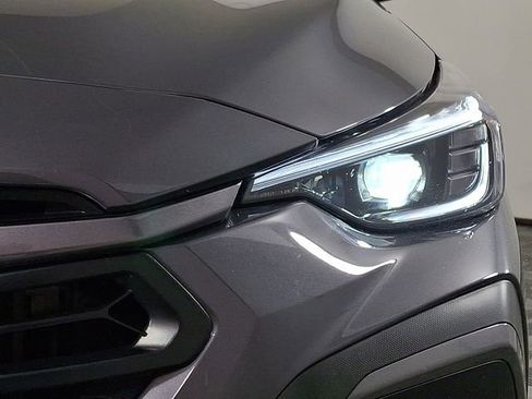 Used 2024 Subaru Crosstrek 2.5i Limited w/ Crosstrek Mirror Package image 12